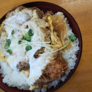 新玉ねぎ♪手作りつゆで♪カツ丼✧˖°